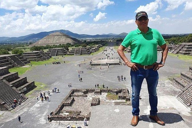 Private Tour Pyramids of Teotihuacán and Guadalupe Basilica up to 4 people - Exploring the Archaeological Zone of Teotihuacán: The City of the Gods