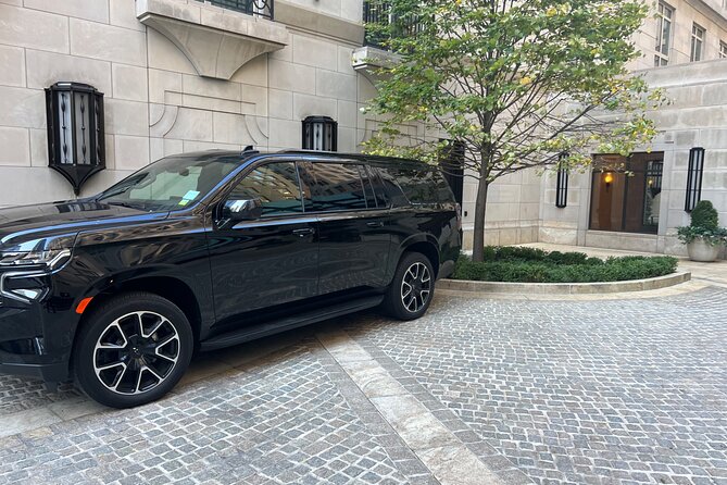 Private Transportation from J.F.K. International Airport - The Experience of Crossing into New York City