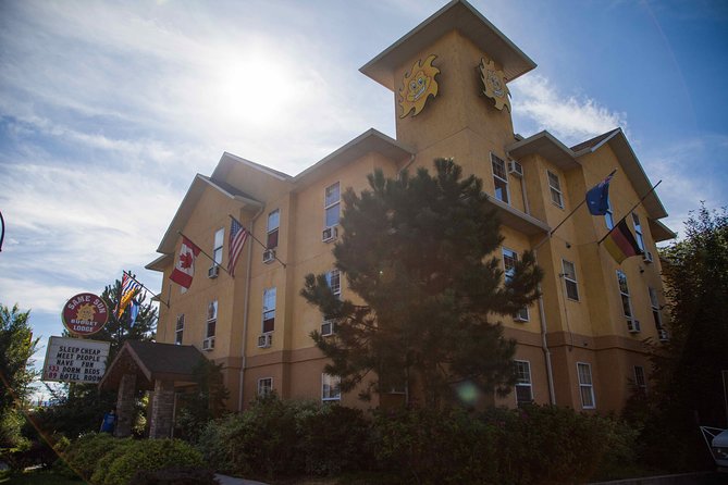 Roadrunner - Journey to the Heart of the Rockies (2-Days) - Starting in Vancouver: Transportation and Group Dynamics