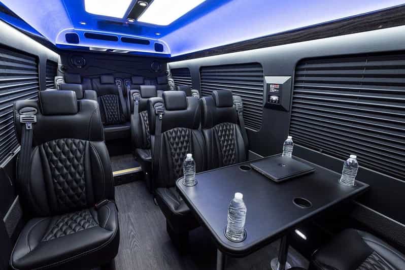 Seattle: Party Bus Experience - How the Tour Combines Luxury and City Exploration