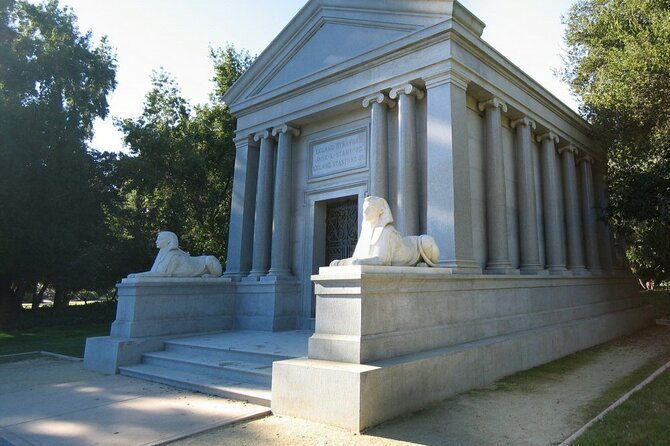 Stanford University Campus Adventure - Puzzles, Clues, and Learning Opportunities