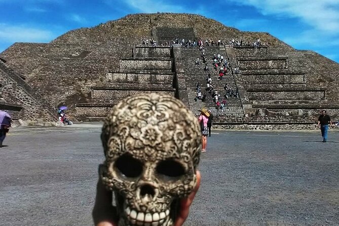 Teotihuacan & Guadalupe Shrine Guided Tour from Mexico City - Discovering Teotihuacan’s Pyramids and Main Buildings