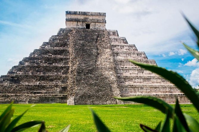 Tour Chichen Itza, Cenote & Valladolid exclusively from Cancun - Convenient Pickup and Group Size