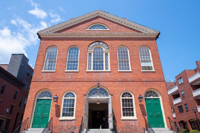 Ultimate Historic Salem and Witch Trials Self-Guided Walking Tour - Visiting St Peter’s Episcopal Church and Howard Street Cemetery