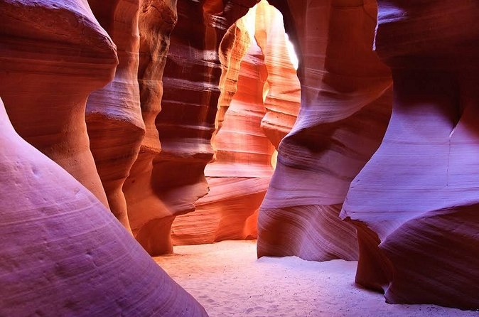 Upper Antelope Canyon & Horseshoe Bend Tour from Las Vegas - Pickup and Transportation from Las Vegas Hotels