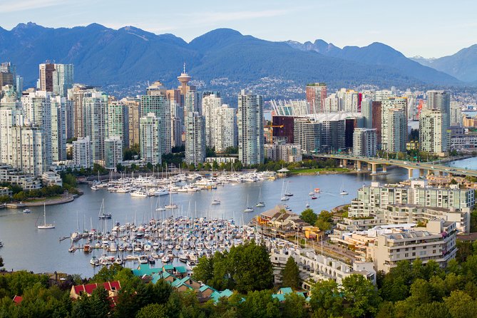 Vancouver City Finest plus Mountain Adventure (Full day Private Tour) - Relaxing Escape at Stanley Park
