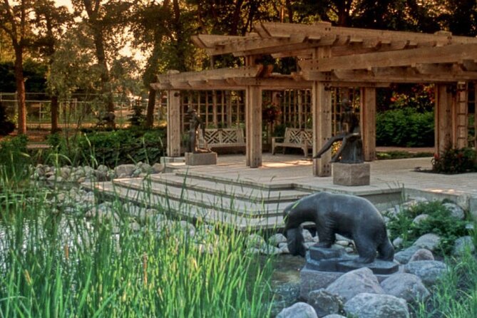 Wonderful Winnipeg: 3 Smartphone Audio Guided Walking Tours - Exploring The Points of Interest: From Historic Buildings to Natural Beauty